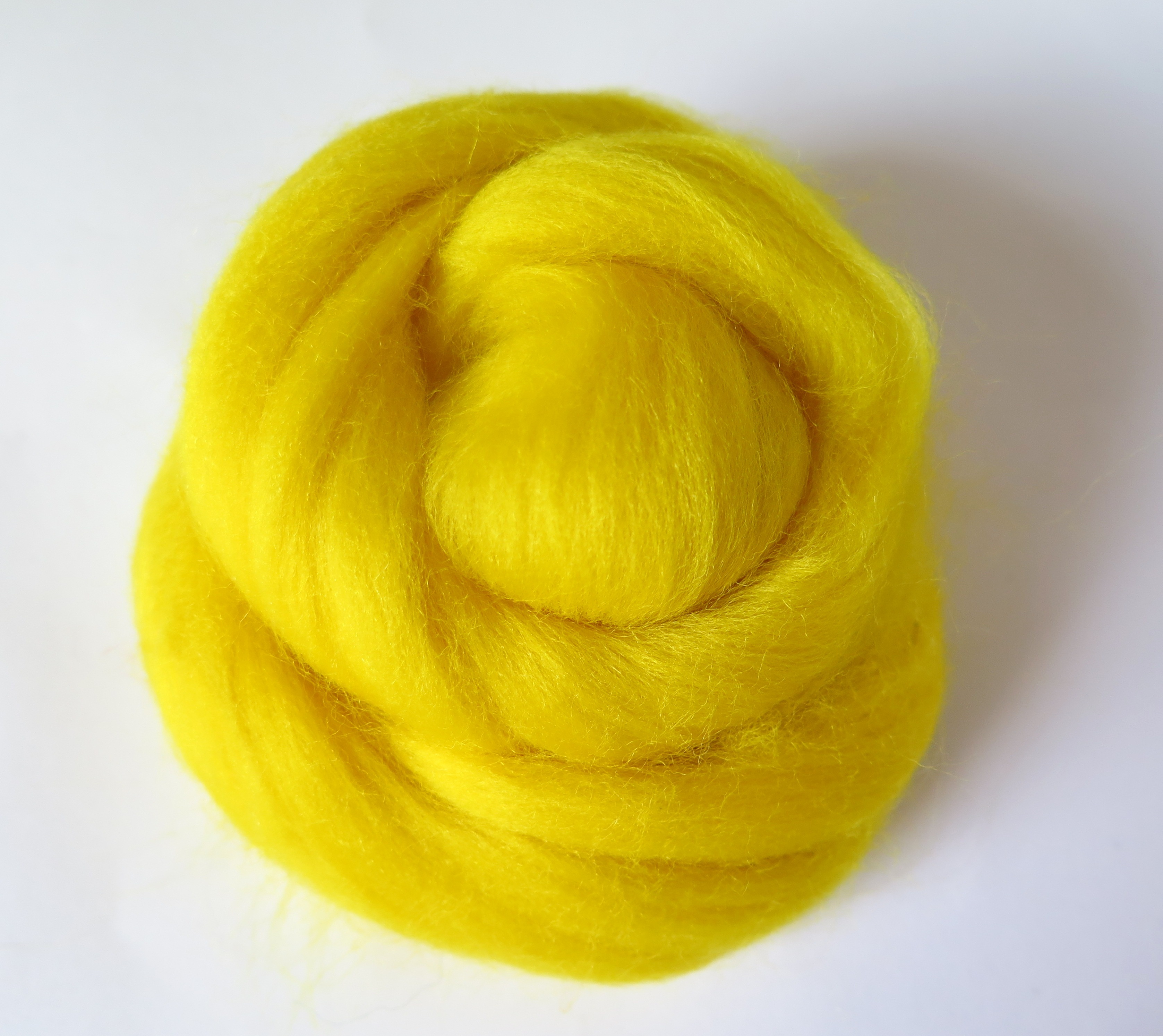 Merino vlna  -žltá citrónová